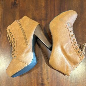 Qupid Puffin Vegan Suede Ankle Boots Size 10